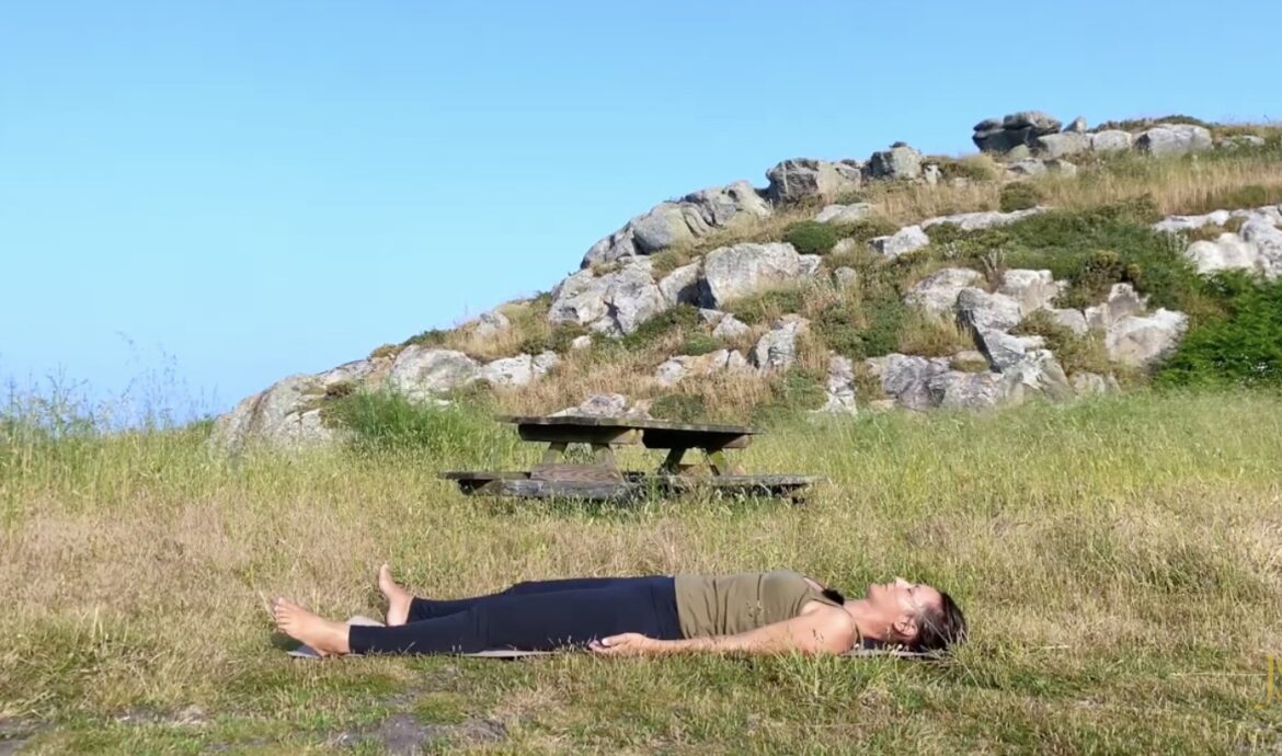 savasana, de ultieme yogahouding tegen stress
